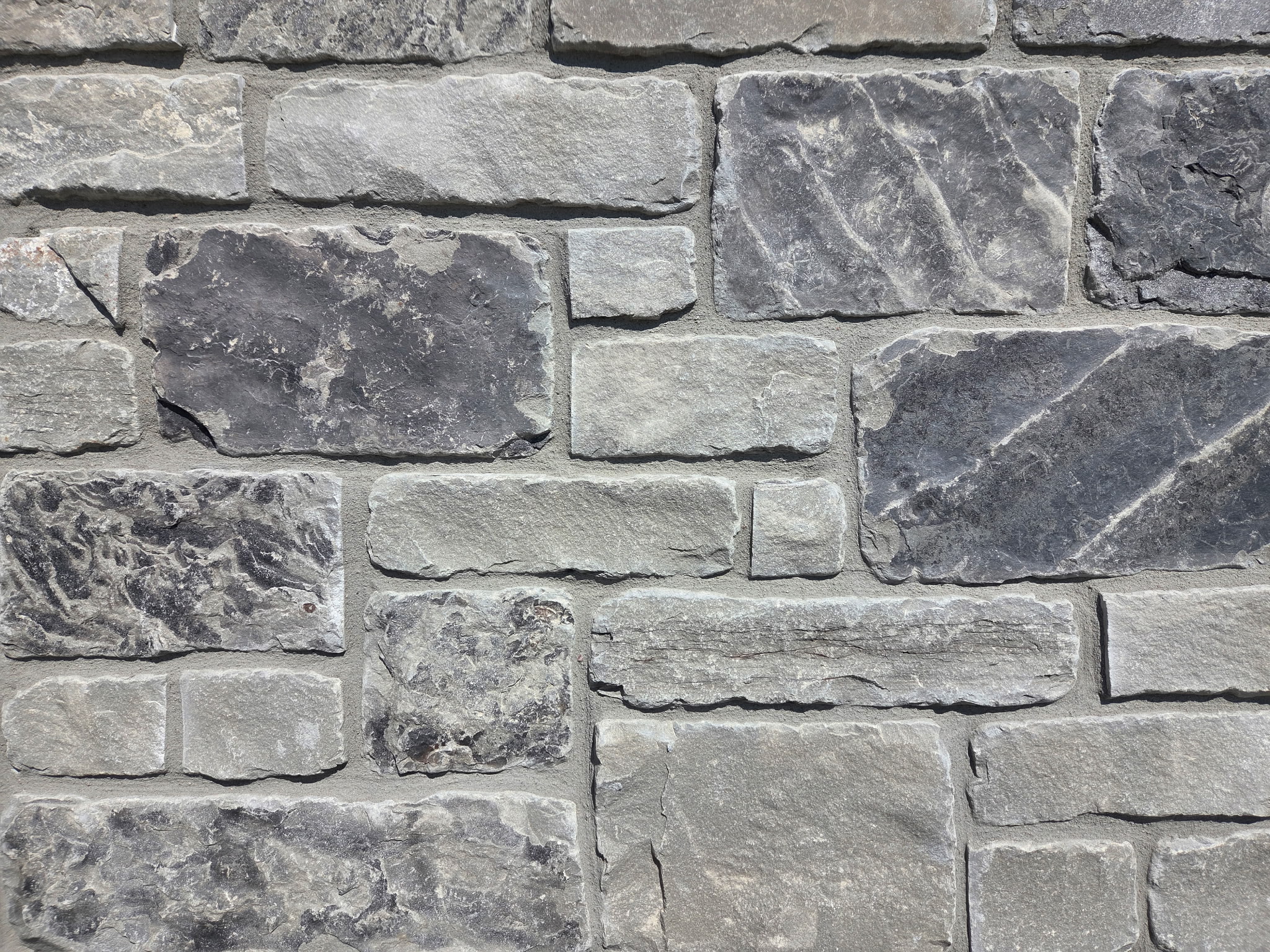 aciano rubble natural stone swatch